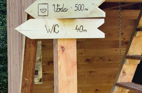 Voda a WC sú k dispozícii